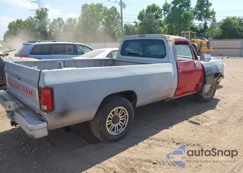 1991 Dodge D-Series D200/D250 z USA, uszkodzony, nr VIN 1B7KE26C4MS362723